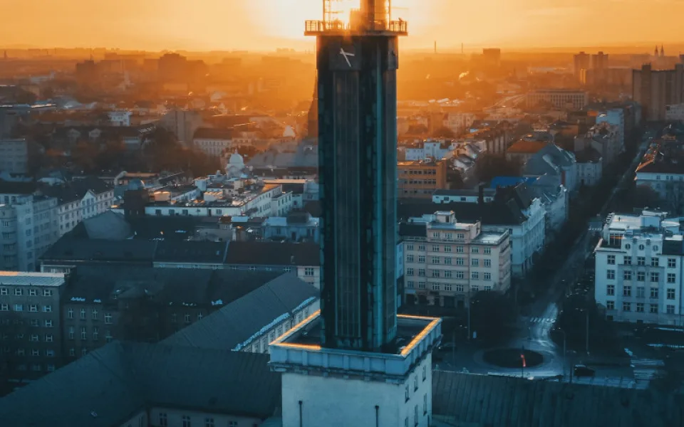 DRBNA HISTORIČKA: Starosta, který si postavil největší radnici v zemi. Jan Prokeš byl Járou Cimrmanem meziválečné politiky