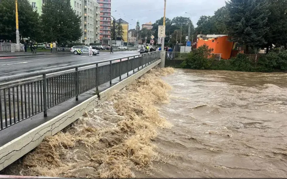 Povodní poškozený most v Ratibořské ulici v Opavě půjde v lednu k zemi. Demolice může zastavit provoz