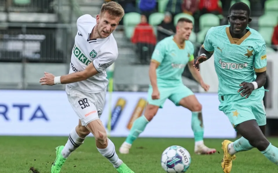 Slavia po výhře 5:1 nad Karvinou dál vede ligu o osm bodů, Chytil dal hattrick