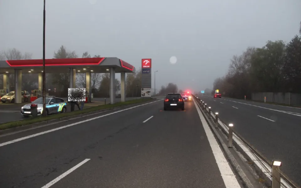 Nezodpovědný řidič brázdil dálnici D48 v protisměru. Před policisty ujížděl, test na drogy i alkohol odmítl