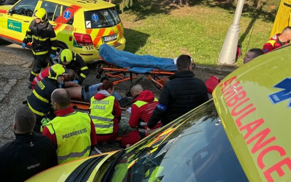VIDEO: Policie, hasiči a zdravotníci nacvičovali ve Frýdku-Místku zásah proti útočníkovi, který střílí po lidech