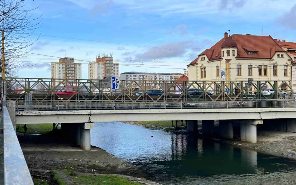 Jeden ze symbolů zářijových povodní půjde k zemi. Opava se chystá na demolici mostu v Ratibořské ulici