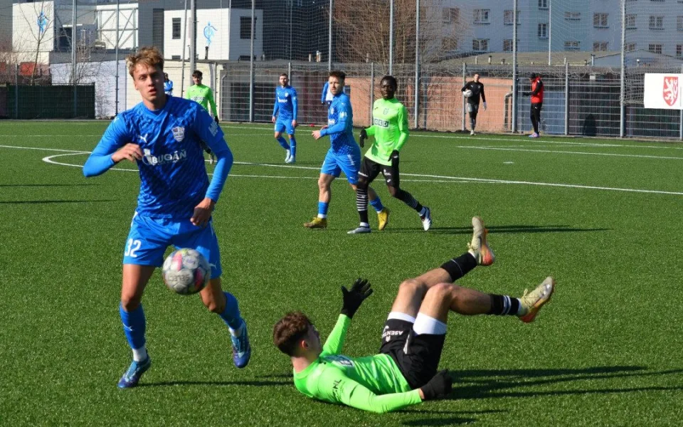Fotbalisté Jablonce rozstříleli Karvinou 5:0 a vyhráli třetí kolo po sobě