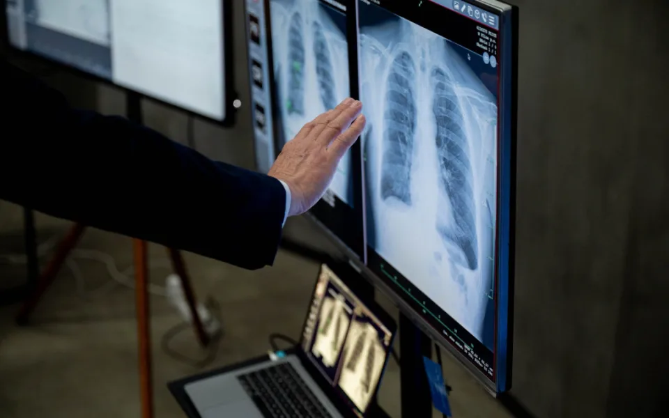 Nemocnicím na severu Moravy s léčbou a diagnostikou pomáhá nejen virtuální realita, ale i umělá inteligence