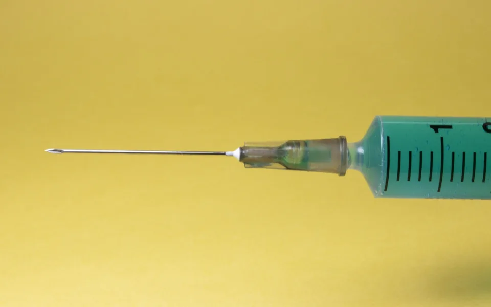 Zaplaťte, nebo vás nakazím HIV, vyhrožoval Ostravan kolemjdoucím. Uloupené peníze použil na drogy