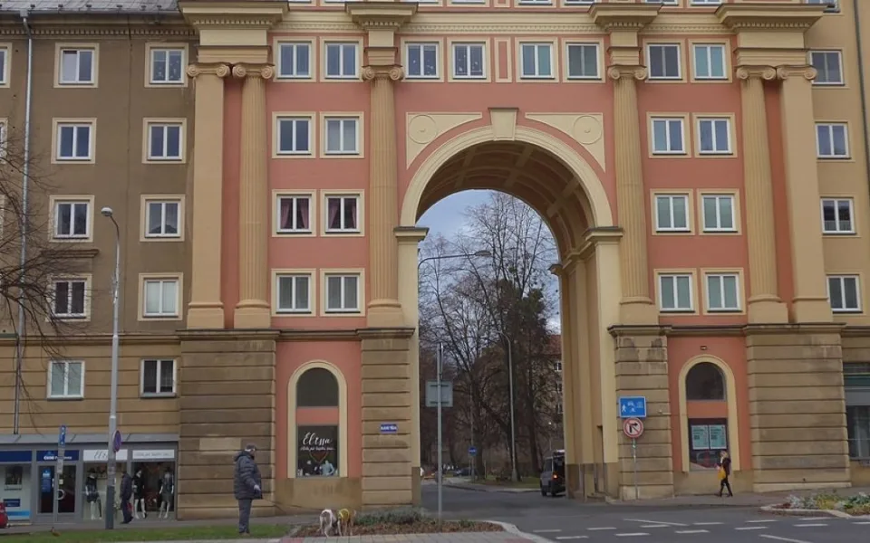 1024px-Ostrava,_Poruba
