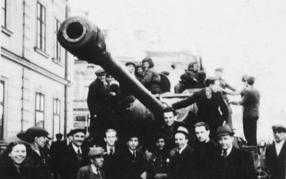 Prvními osvobozenými obcemi naší země byly v roce 1945 Fulštejn a Matějovice na Osoblažsku