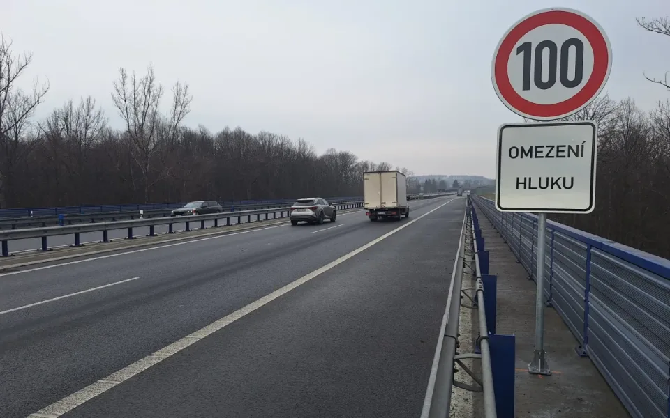 Po D48 maximálně stovkou. Rychlost aut na části obchvatu Frýdku-Místku budou nově měřit radary