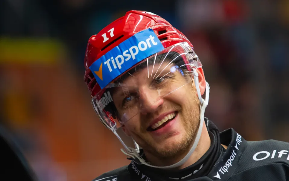 Lotyšský hokejový obránce Freibergs vymění Hradec Králové za Vítkovice