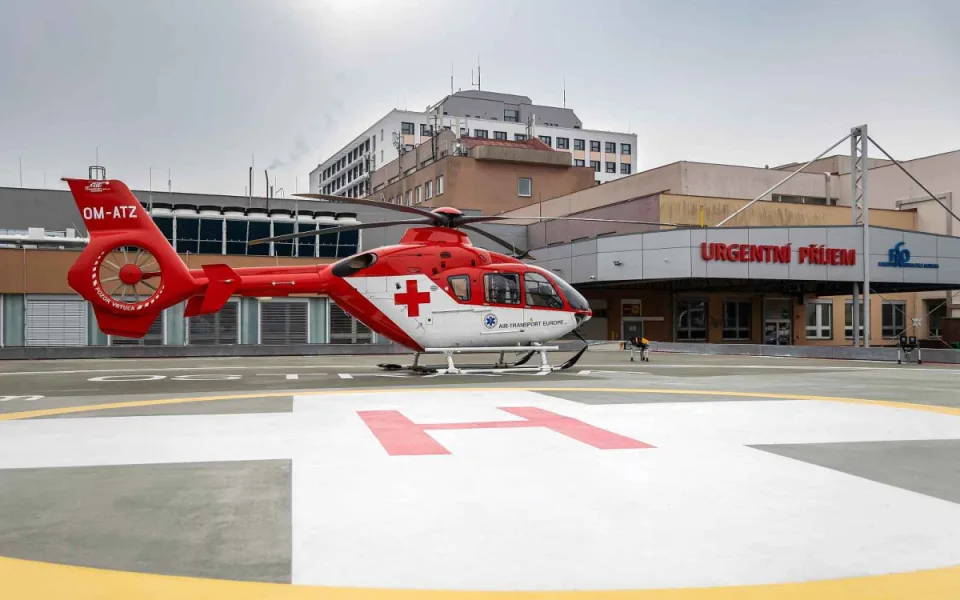 Ostravská fakultní nemocnice zapracovala na svém heliportu, létat se bude i v noci