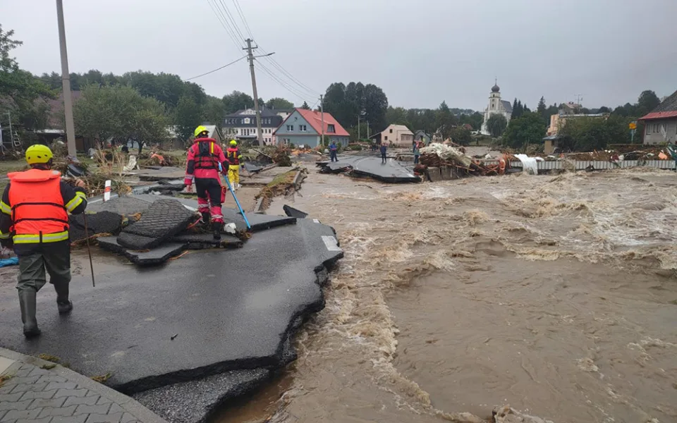 Ostrava žádá o dotaci na odměny pro dobrovolné hasiče za práci při povodních