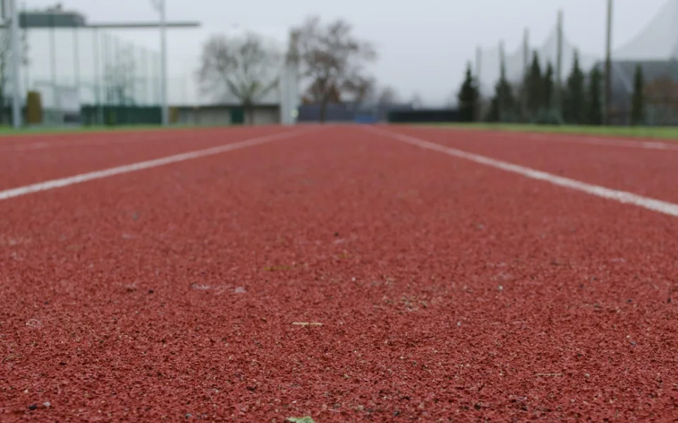 V Kopřivnici se přes léto budou postupně renovovat povrchy čtyř sportovišť