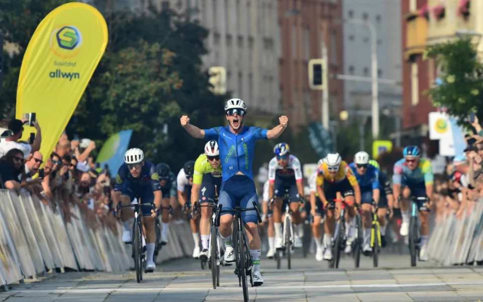 Třetí etapu Czech Tour vyhrál ve spurtu v Ostravě australský cyklista Walsh. Foto: Se svolením Czech Tour