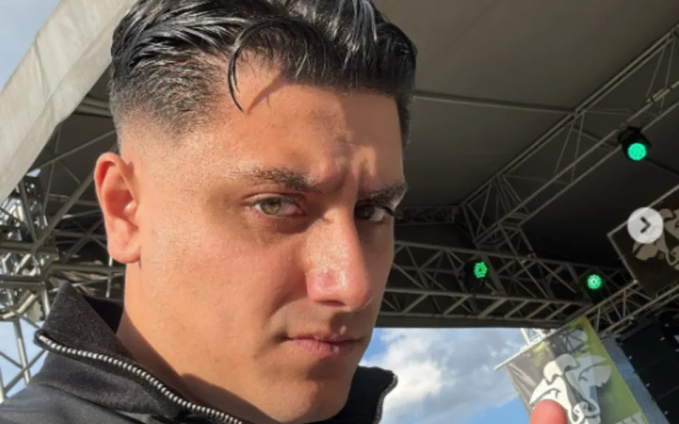Rapper Hard Rico po propuštění z vazby nezahálí, čeká ho však další soud
