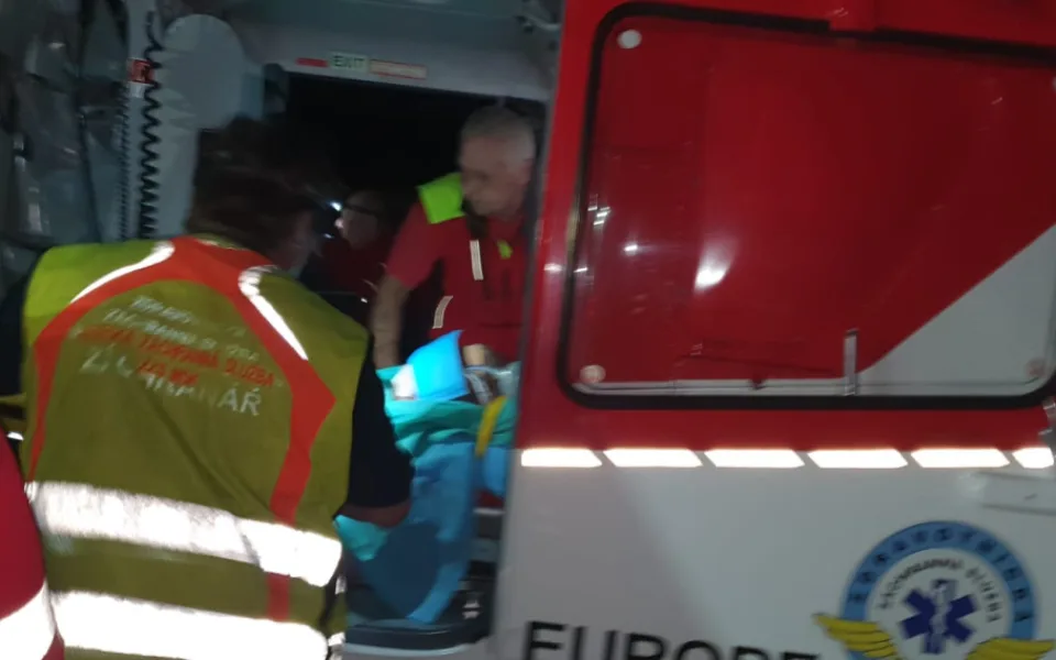 Požár rodinného domu v Milíkově. Muž utrpěl vážné popáleniny, škoda je 700 tisíc.