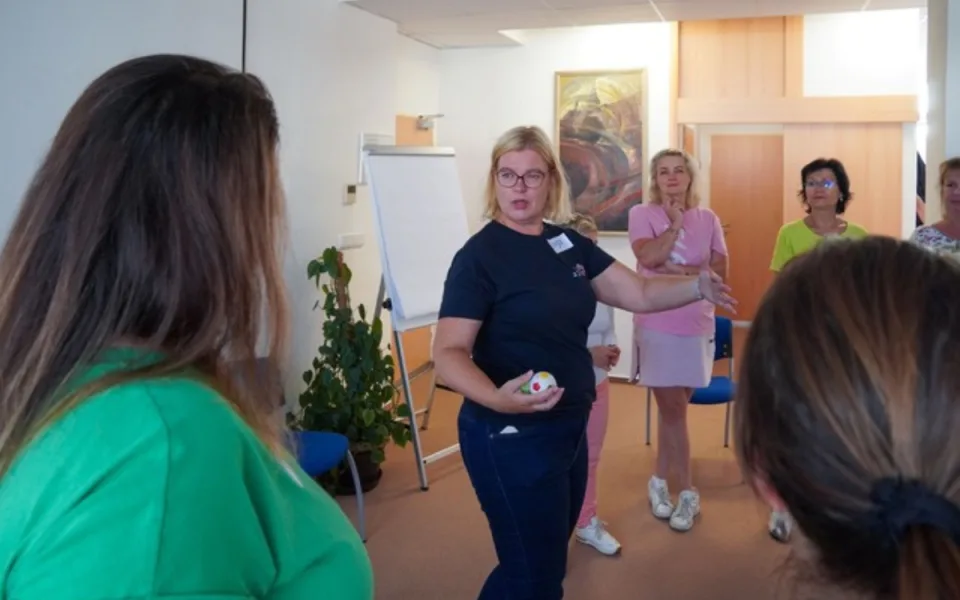 Karviná školí úředníky, jak zvládat agresivní klienty. Učí se sebeobranu i prevenci