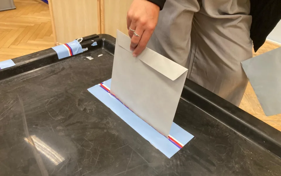 Jak dopadla referenda v kraji? Větrné elektrárny neprošly, obecní restaurace ano