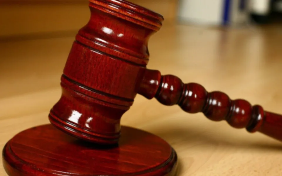 Soud potvrdil mladíkovi 16,5 let za vraždu v Ostravě, kolemjdoucího ubil k smrti