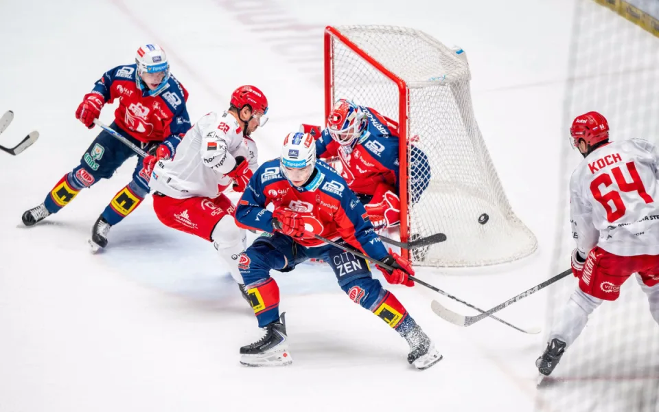 Oceláři poprvé doma nebodovali, podlehli Dynamu