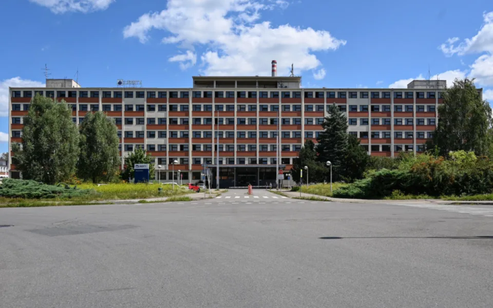 Společnost Nová Huť propustí asi 250 zaměstnanců, nabídne jim práci u linek