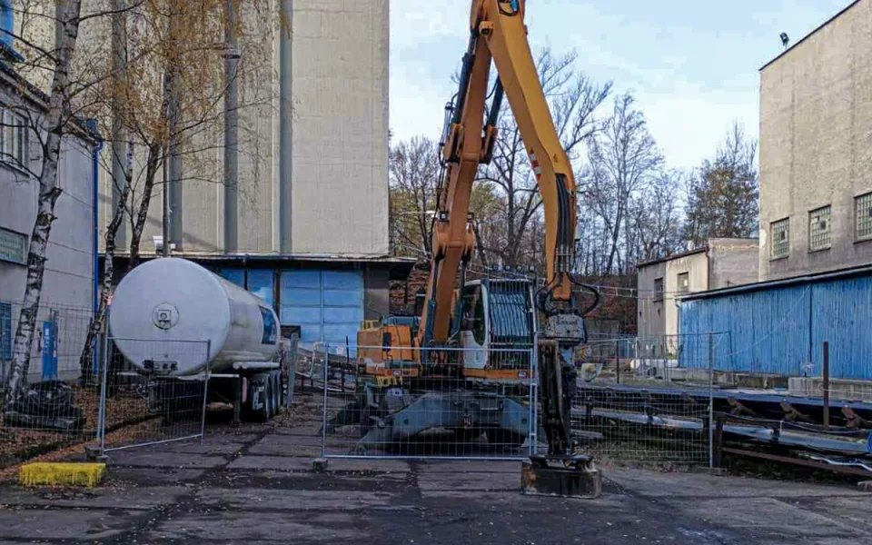 Diamo v Dole ČSA v Karviné zasypává první jámu, zasypání dalších připravuje