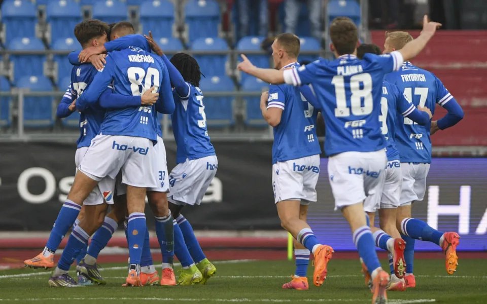 Fotbalisté Ostravy po sérii pěti proher porazili Duklu 3:1 a nejsou už poslední