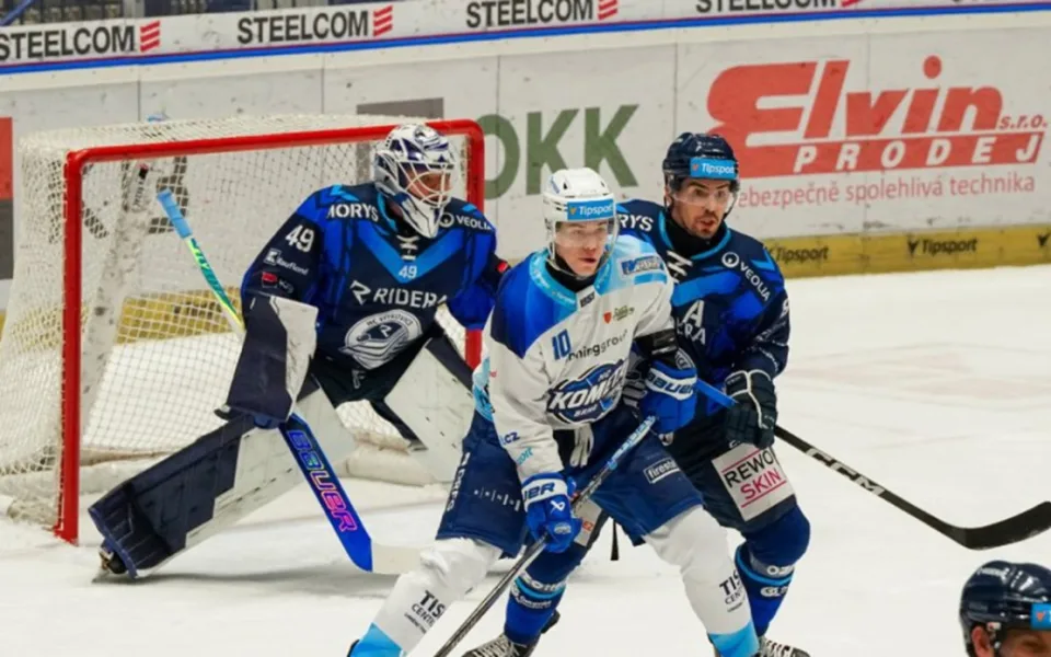 Kometa padla ve Vítkovicích. Výhru řídilo kanadské duo Nellia a Yetman. Foto: Se svolením HC Kometa Brno