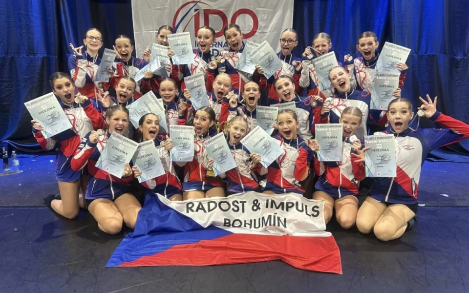 Stříbro, bronz a Top 10. Bohumínští tanečníci ovládli světový šampionát v Itálii