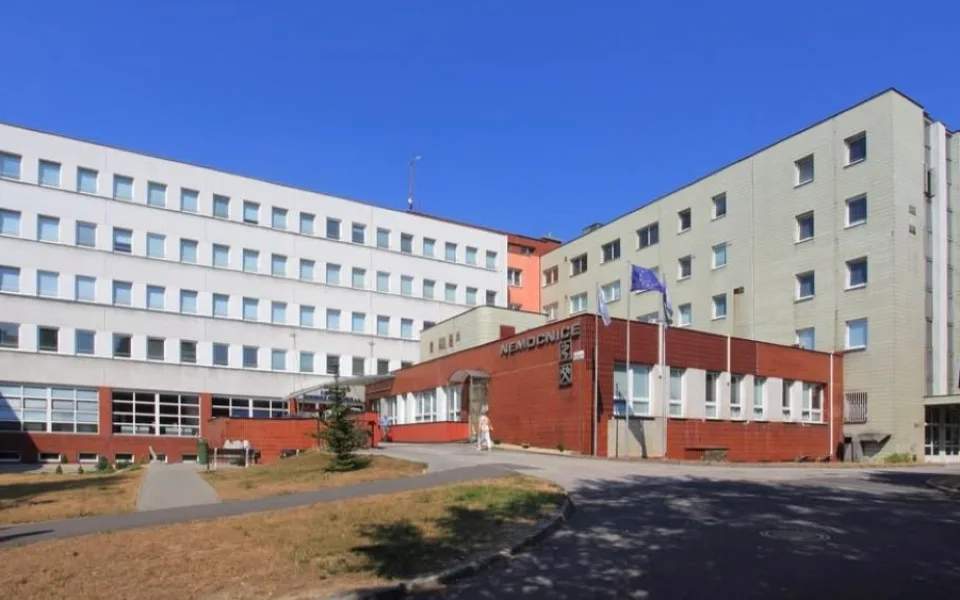 Skupina Agel se chystá převzít Karvinskou hornickou nemocnici, uvedl ÚOHS