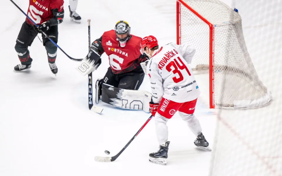 Hokejisté Třince udolali Spartu 5:3, dva góly dal Růžička.