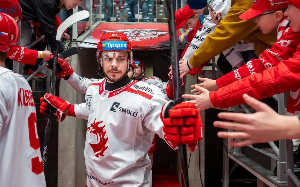 Hokejisté Třince završili v posledních sekundách proti Varům obrat z 1:4