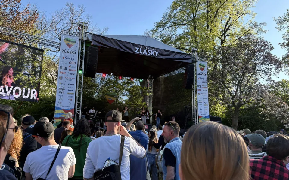 Festival Zlásky zaplnil celý park Ptačí vrch jídlem a hudbou