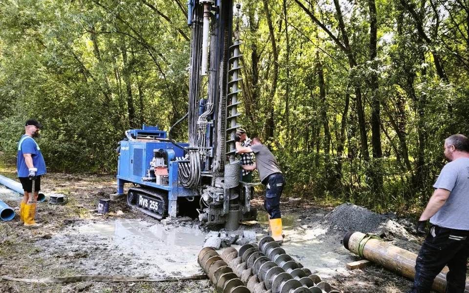 Bohumín se připravuje na záplavy. V Nové Vsi testuje odvodňovací vrty