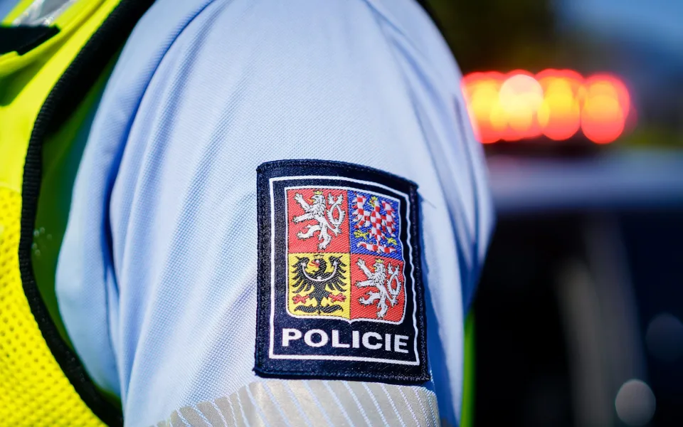 Jednasedmdesátiletý motorkář se v Bílé srazil s jelenem. Na místě zemřel