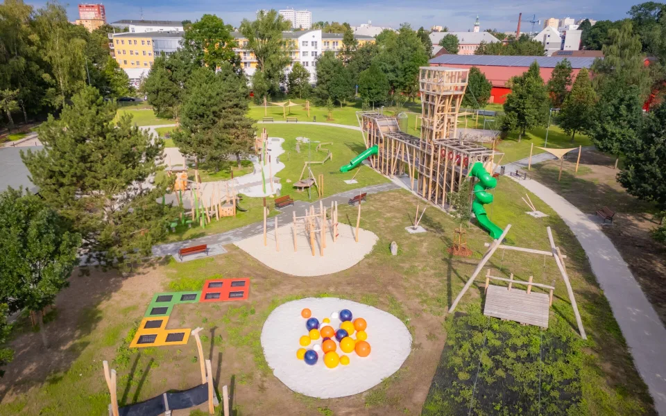Rivka Park je hotový. Frýdek-Místek otevře nový volnočasový areál
