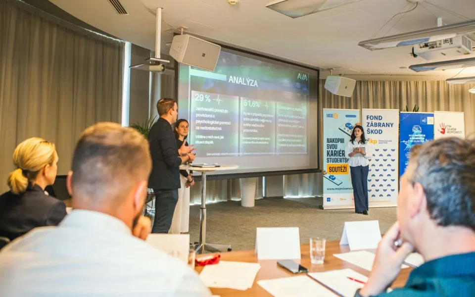 Devátý ročník studentské soutěže MOJE VIZE NULA startuje